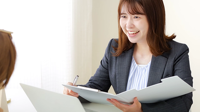 業界・用途別活用「銀行・保険・証券業界の方」を追加いたしました。